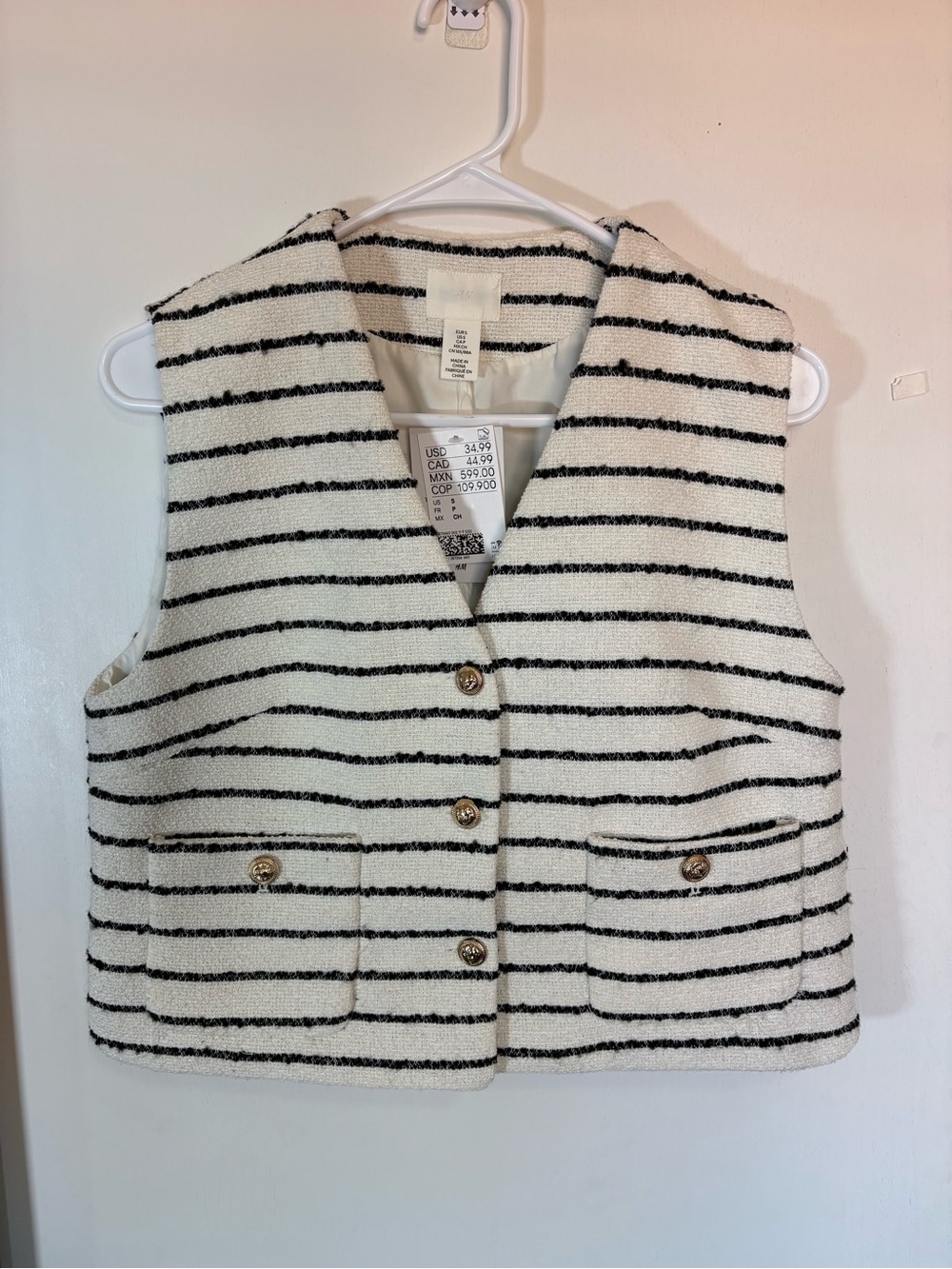 H&M Women's Bouclé Vest | Trendy White‎ Striped Vest Waistcoat | Size: S Pockets - Picture 2 of 9